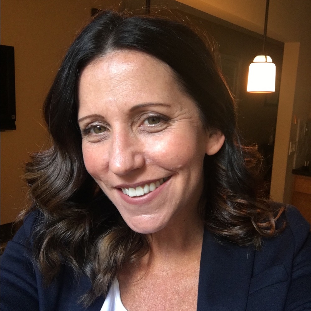 Meet your Posher, Holli